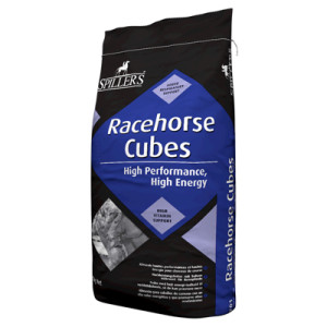 Køb Race Horse Cubes i dag - Frit levereret ved kun 6 sække